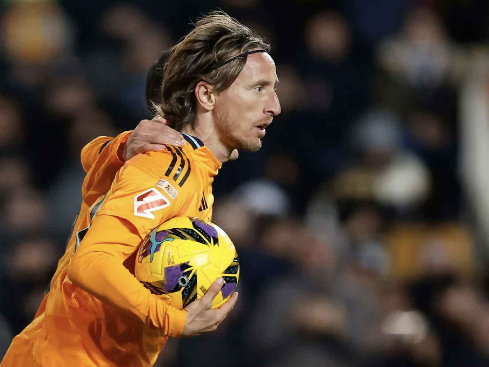 2025 赛季：白袜队宣布外野手塔克曼（Mike Tauchman）因膝盖手术赛季报销