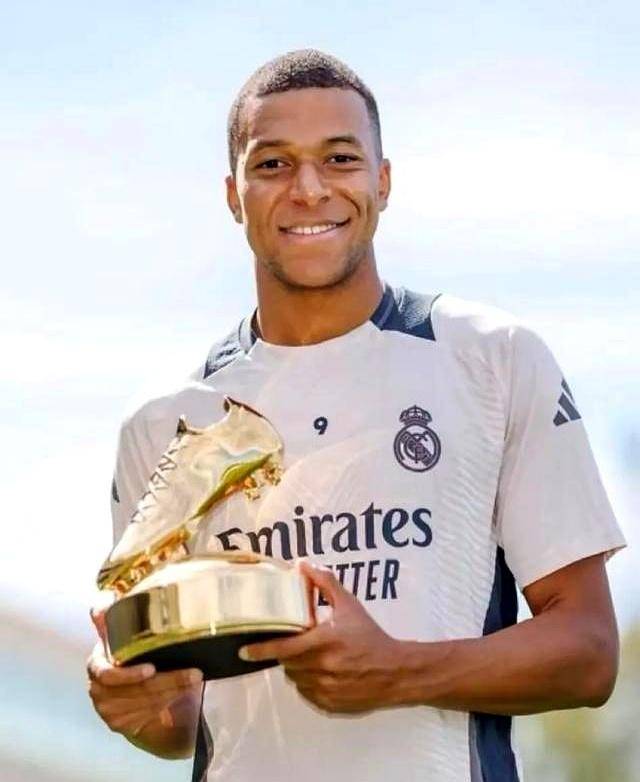 大谷翔平宣布将向日本全国 2 万所小学捐赠 6 万只棒球手套