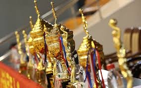 [F1]迈凯伦包揽前两名 法拉利被取消成绩